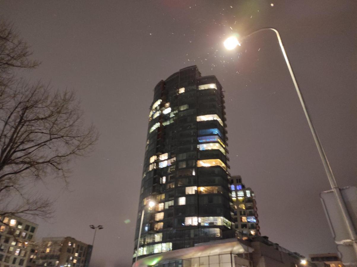 Luxury Apartment In Skyscraper Vilnius Exterior foto